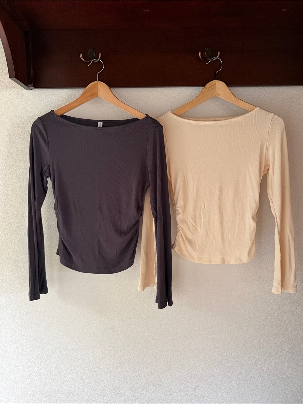 PrettyGarden Ribbed Long Sleeve Boatneck Tops, 2 Pk, Cream & Grey, Ruched Side